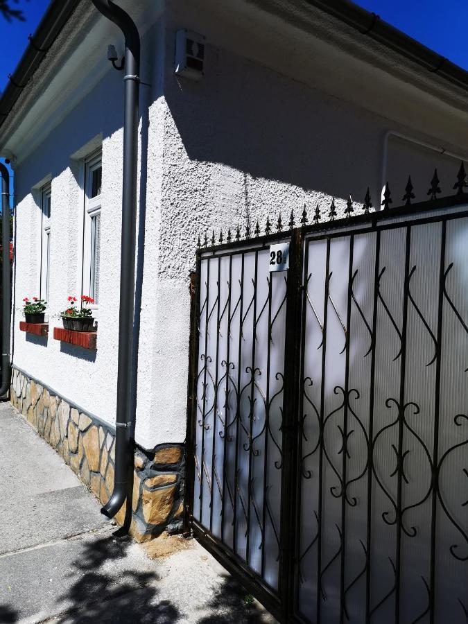 Lehel Apartman Keszthely Exterior foto